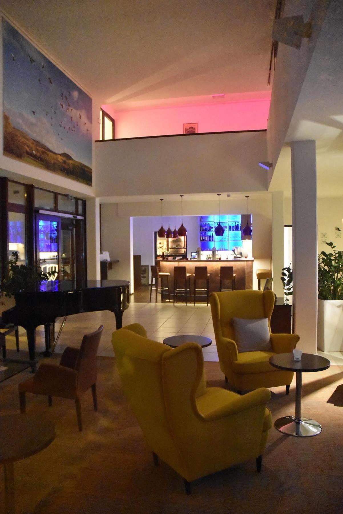 Das Wildeck Hotel & Restaurant Abstatt Exterior photo