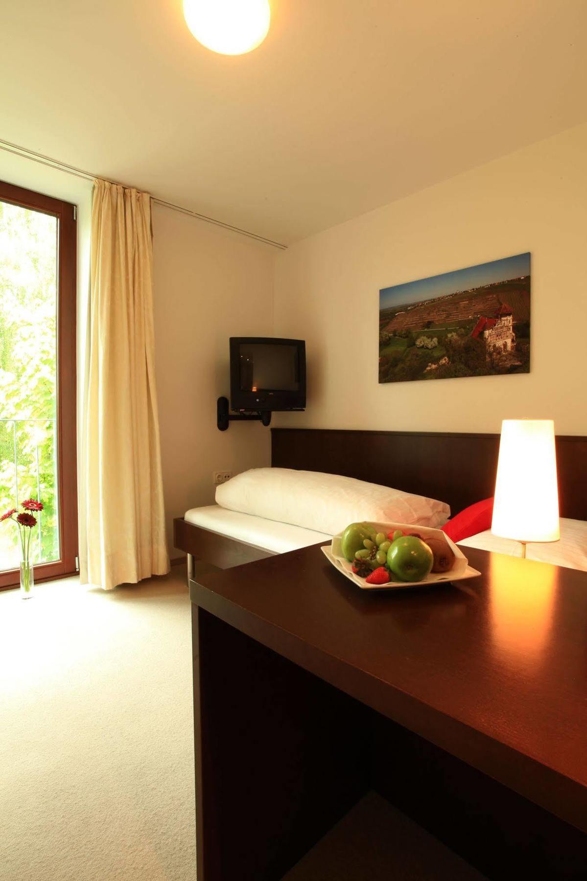 Das Wildeck Hotel & Restaurant Abstatt Exterior photo